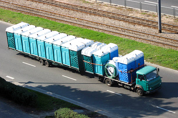 Best Porta potty delivery and setup  in Bushnell, FL